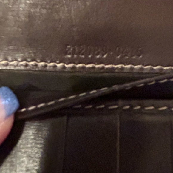 Gucci Brown and Tan Wallet with Iconic Monogram - Picture 13 of 16